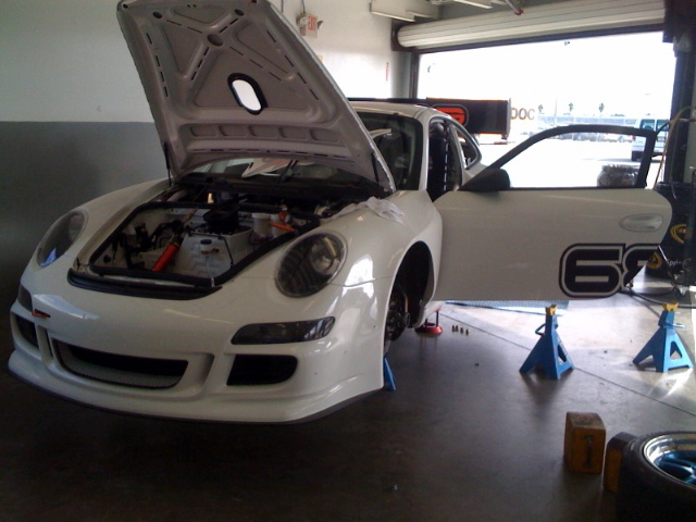 09gt3 #68 Getting prepped in the garage